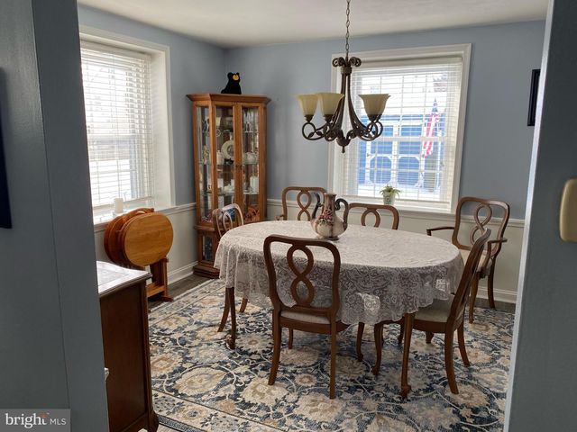 908 ROBERTS AVE, Drexel Hill, PA 19026