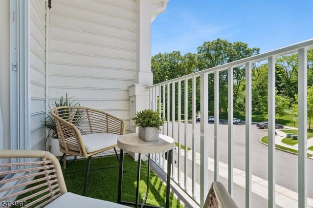 125 SEQUOIA DRIVE, Cedar Grove Twp., NJ 07009
