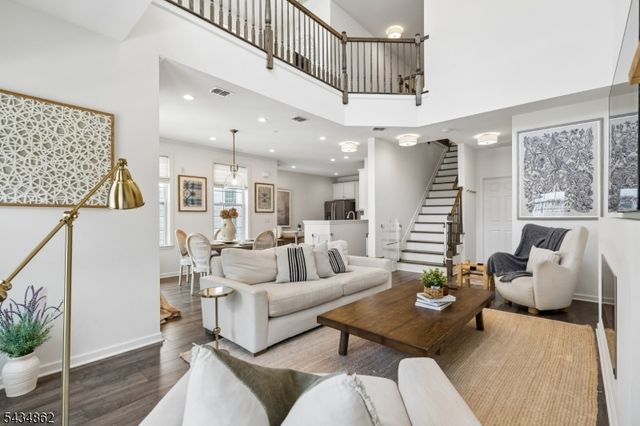 125 SEQUOIA DRIVE, Cedar Grove Twp., NJ 07009
