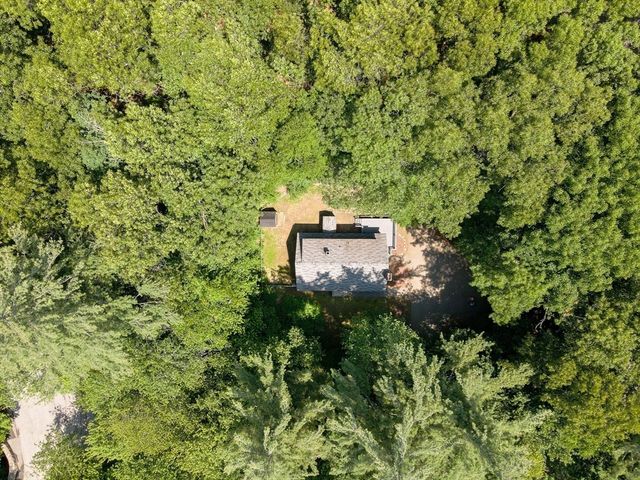40 Sherburne Ave, Tyngsborough, MA 01879