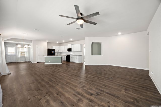 9702 Tupelo, San Antonio, TX 78254