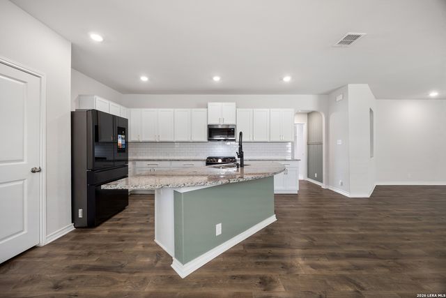 9702 Tupelo, San Antonio, TX 78254