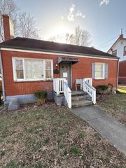 623 ARBUTUS AVE, Roanoke, VA 24014
