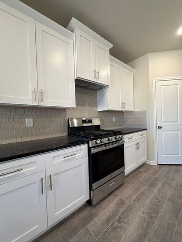 2704 Shirley Dr, Big Spring, TX 79720