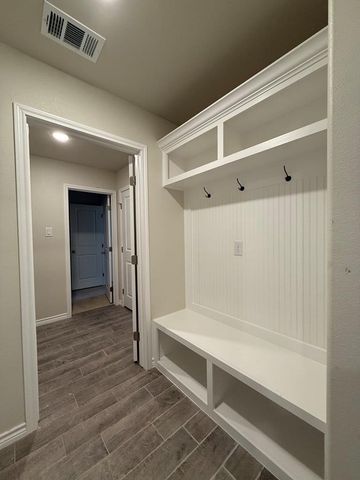 2704 Shirley Dr, Big Spring, TX 79720