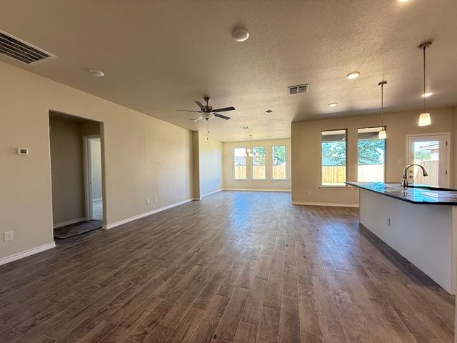 2704 Shirley Dr, Big Spring, TX 79720