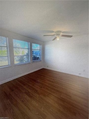 333 San Bernardino ST, North Fort Myers, FL 33903