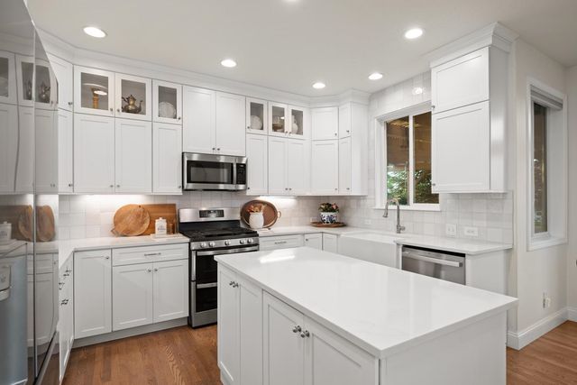 17405 E Morningside Ln, Greenacres, WA 99016