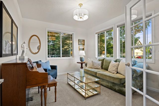 17405 E Morningside Ln, Greenacres, WA 99016