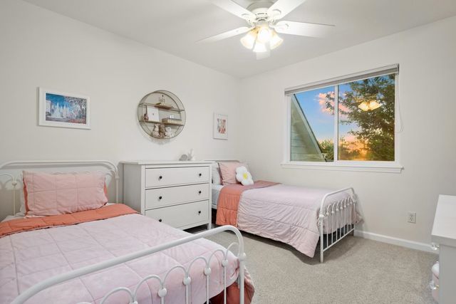 17405 E Morningside Ln, Greenacres, WA 99016