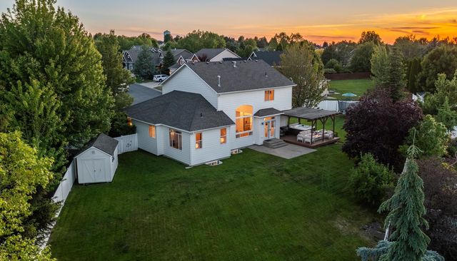 17405 E Morningside Ln, Greenacres, WA 99016