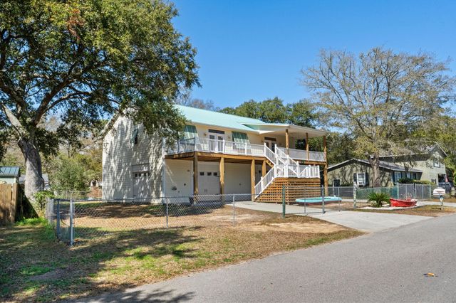 3926 Flagg St., Murrells Inlet, SC 29576