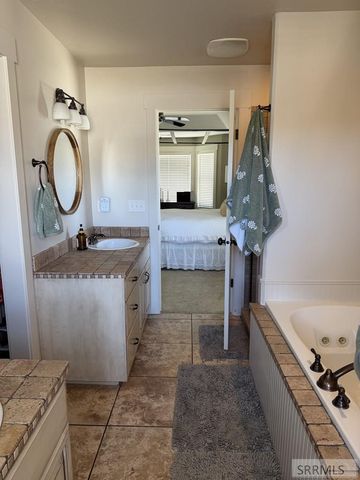 1432 Kelly Court, Pocatello, ID 83201