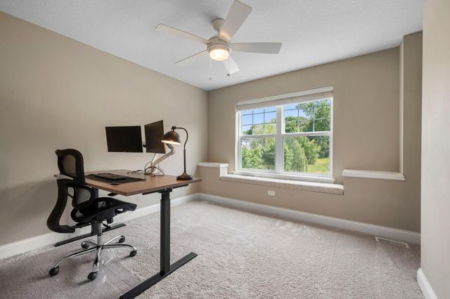 6872 Creekside Way, Excelsior, MN 55331