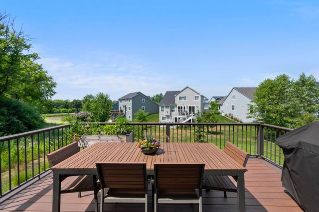 6872 Creekside Way, Excelsior, MN 55331