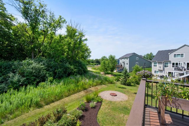 6872 Creekside Way, Excelsior, MN 55331