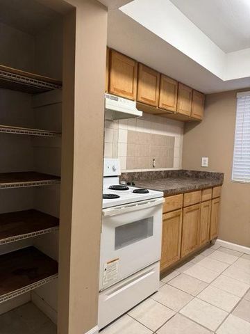 930 Pine Oak Trail, Mableton, GA 30168