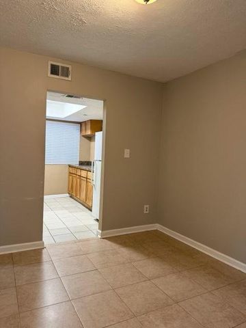 930 Pine Oak Trail, Mableton, GA 30168