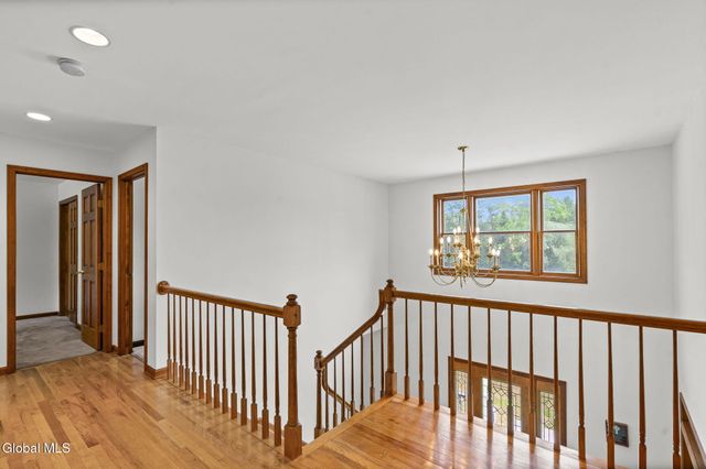 28 Victorian Drive, Poestenkill, NY 12140