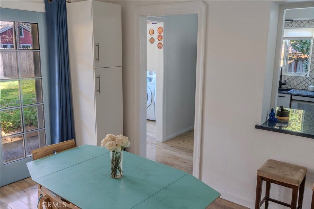 Image 10 of property listing at 460 E 10th Avenue, Chico, CA 95926