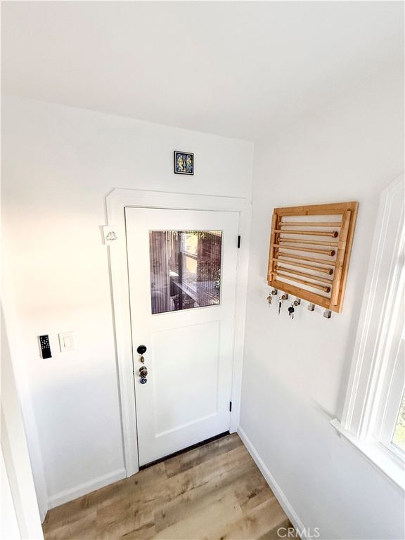 Image 15 of property listing at 460 E 10th Avenue, Chico, CA 95926