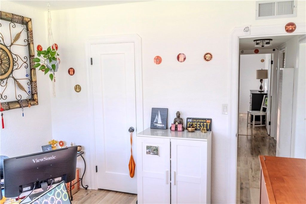 Image 19 of property listing at 460 E 10th Avenue, Chico, CA 95926