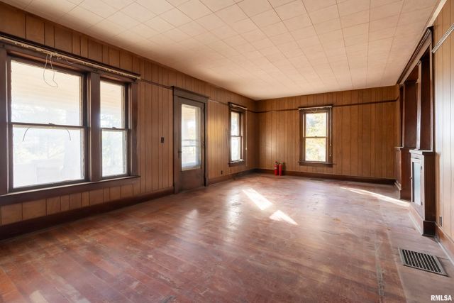 1250 E PARK Street, Carbondale, IL 62901