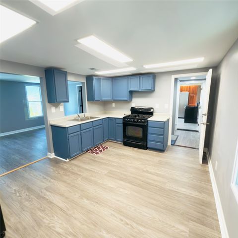 4102 DAVISON Avenue, Erie, PA 16504