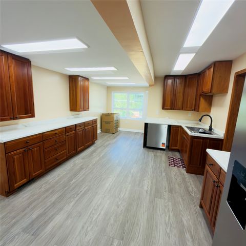 4102 DAVISON Avenue, Erie, PA 16504