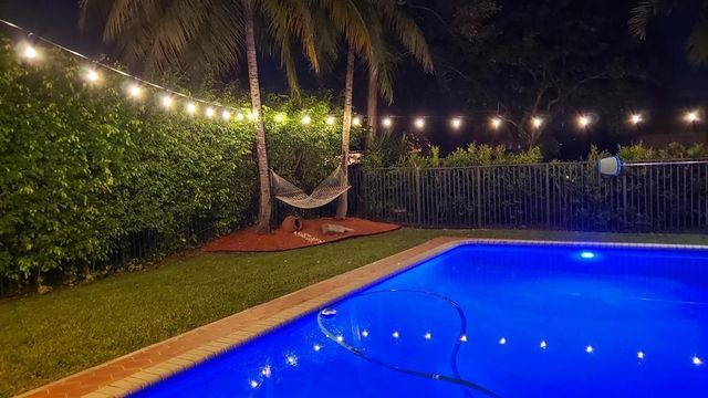 1818 Park Avenue, Weston, FL 33326