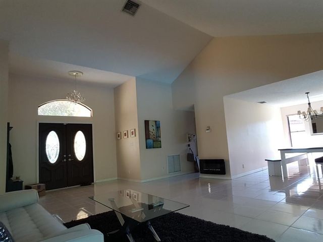 1818 Park Avenue, Weston, FL 33326