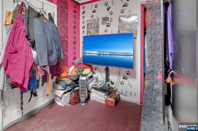 452 11th Street, Newark, NJ 07107