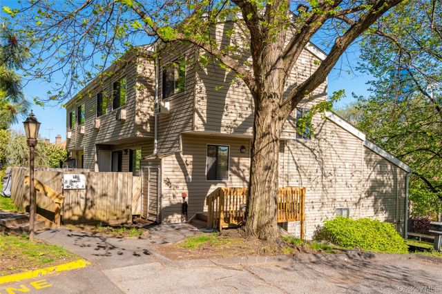 17 Hillside Terrace D, White Plains, NY 10601