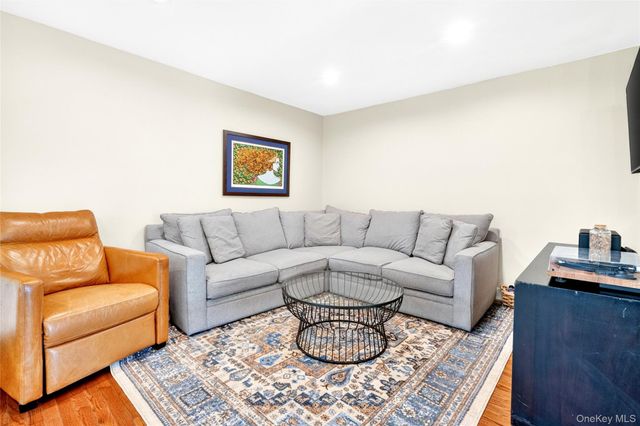 17 Hillside Terrace D, White Plains, NY 10601