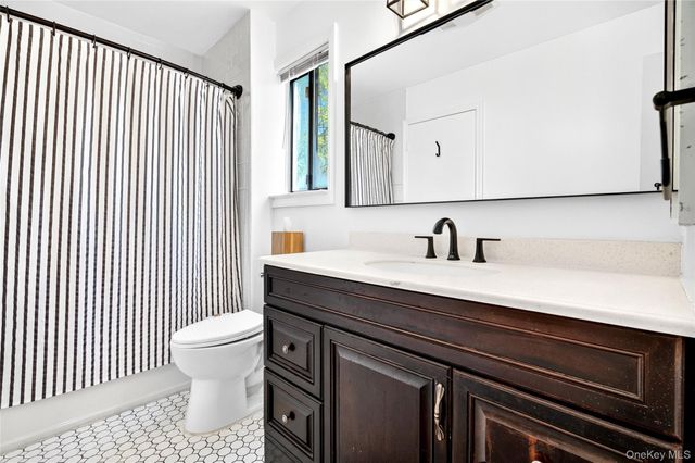 17 Hillside Terrace D, White Plains, NY 10601