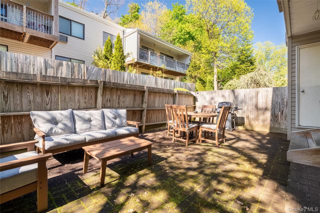 17 Hillside Terrace D, White Plains, NY 10601