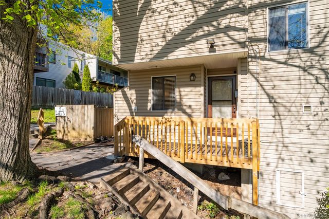 17 Hillside Terrace D, White Plains, NY 10601