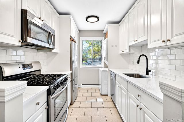 17 Hillside Terrace D, White Plains, NY 10601