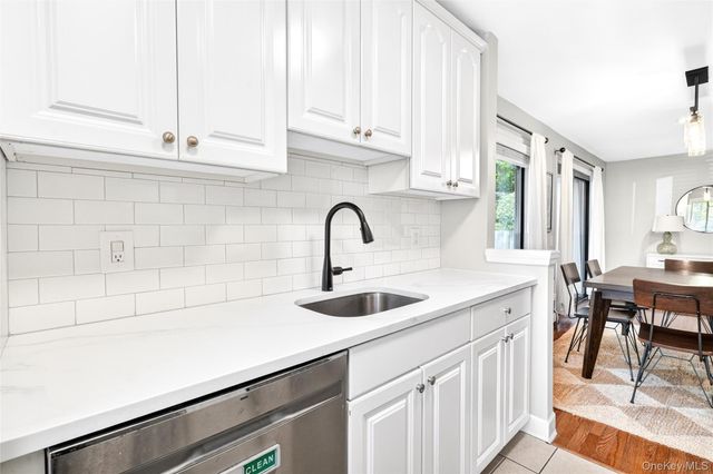 17 Hillside Terrace D, White Plains, NY 10601