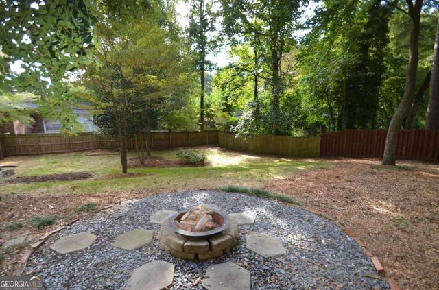 1172 Blueberry Trail, Decatur, GA 30033