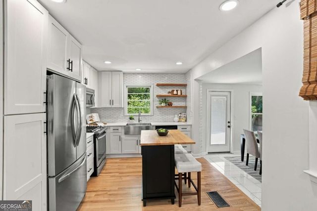 1172 Blueberry Trail, Decatur, GA 30033