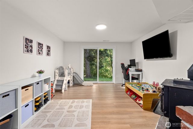 395 NW Blomster Way, Poulsbo, WA 98370