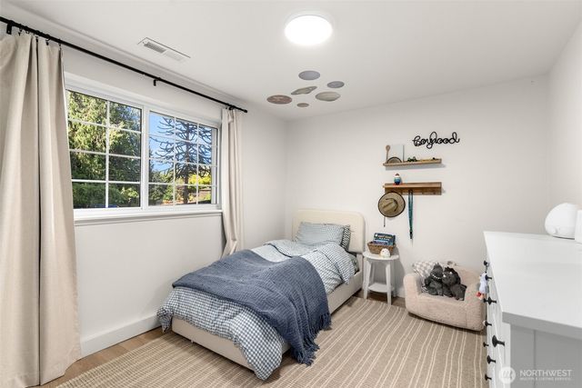 395 NW Blomster Way, Poulsbo, WA 98370