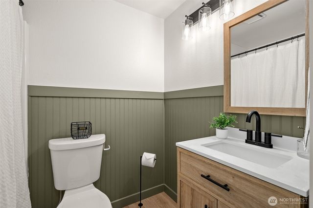 395 NW Blomster Way, Poulsbo, WA 98370