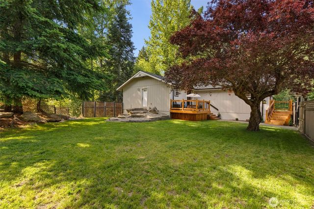 395 NW Blomster Way, Poulsbo, WA 98370