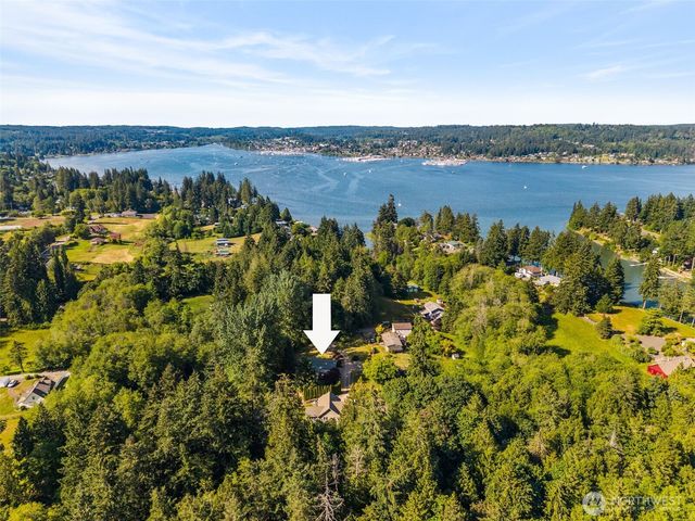 395 NW Blomster Way, Poulsbo, WA 98370