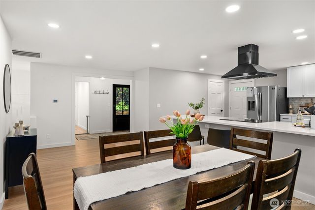 395 NW Blomster Way, Poulsbo, WA 98370