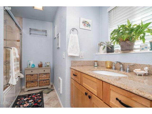 5460 PALISADES Dr, Lincoln City, OR 97367