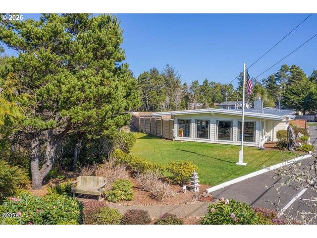 5460 PALISADES Dr, Lincoln City, OR 97367