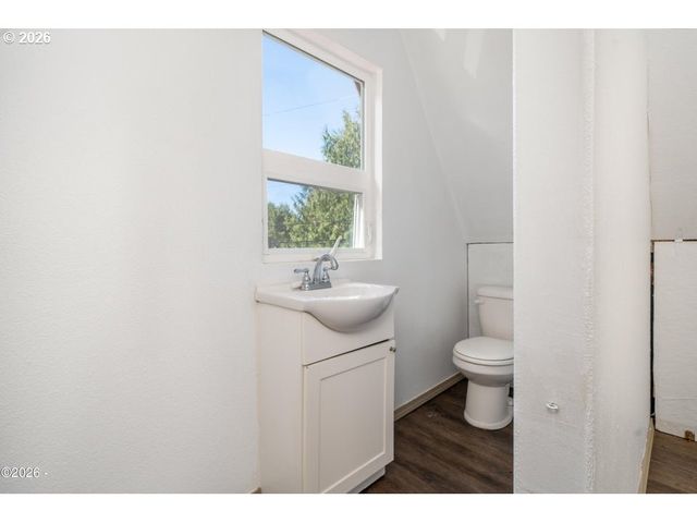 5460 PALISADES Dr, Lincoln City, OR 97367